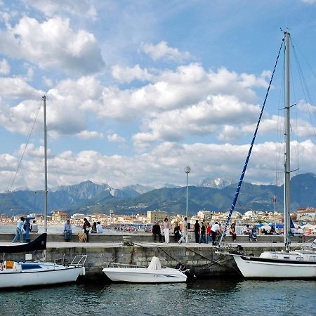 Villino Caproni Διαμέρισμα Βιαρέτζιο Εξωτερικό φωτογραφία